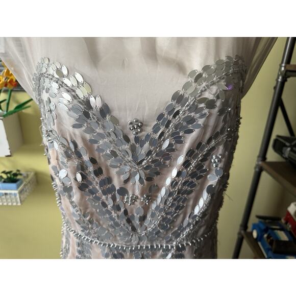 Mignon for Neiman Marcus Embellished Cocktail Dress Silver Sequin Sheer Overlay - Picture 2 of 14